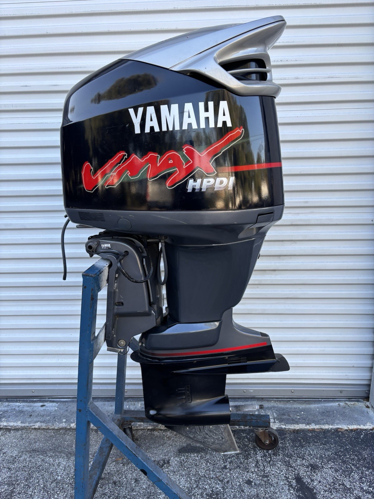 Used 2007 Yamaha 175hp Vmax 4-Stroke 20-Shaft Outboard-Motor - Image 3