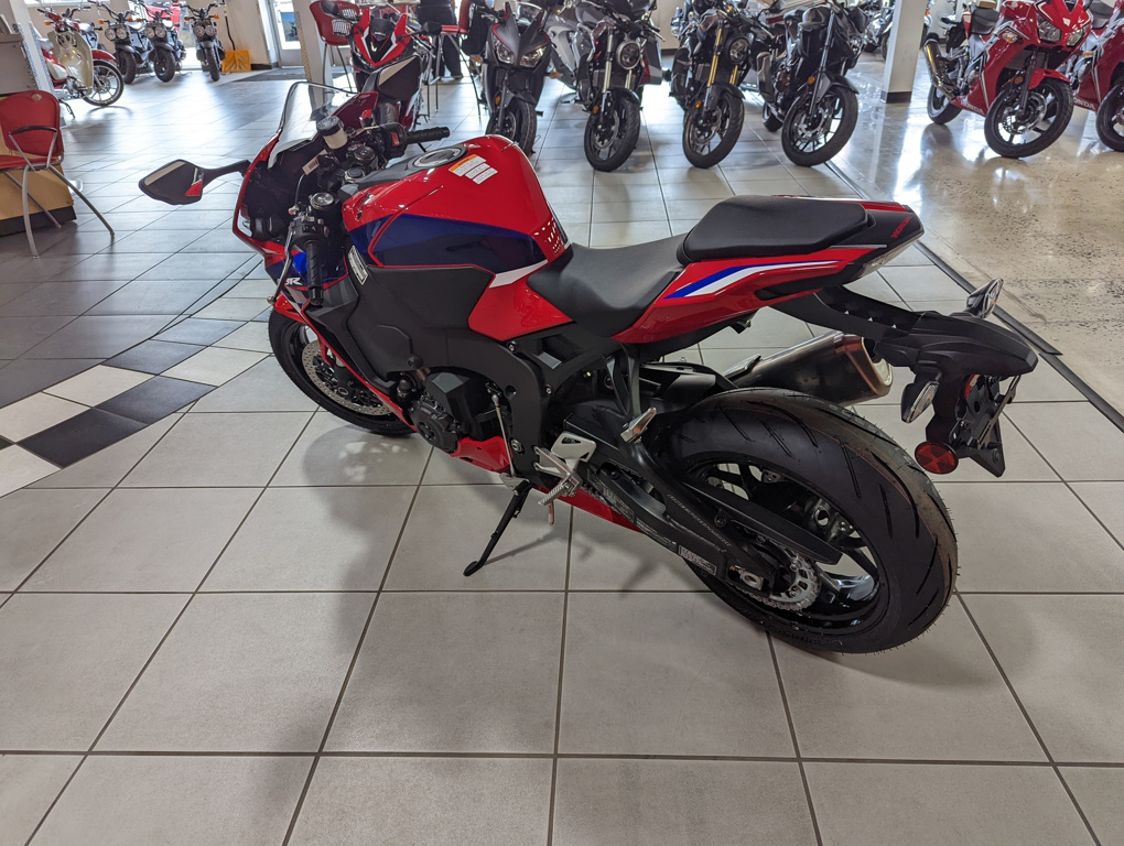 New 2023 Honda-CBR1000RR-ABS - Image 3