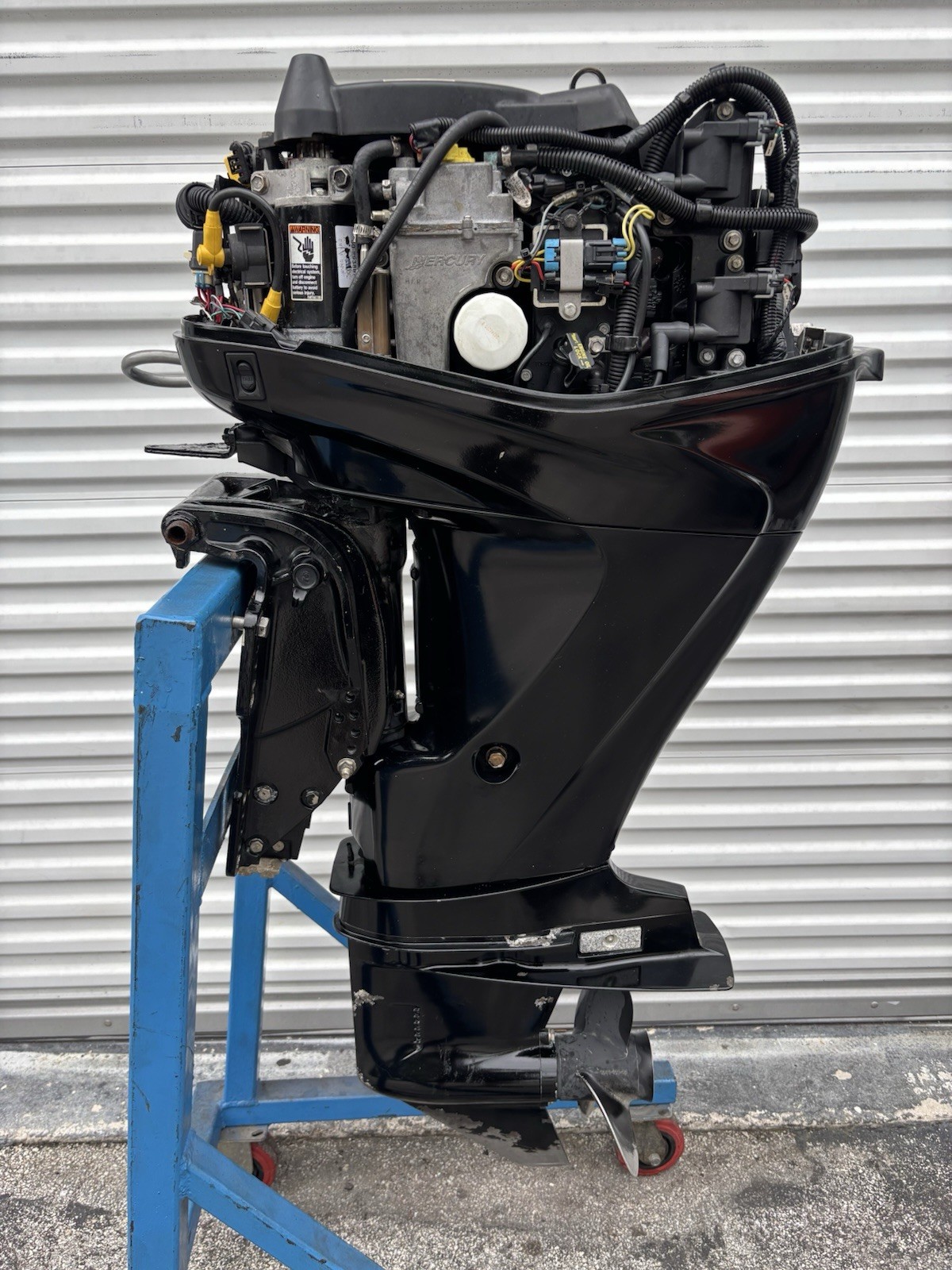 Used 2011 Mercury 40hp 4-Stroke EFI 20-Shaft Outboard-motor - Image 5