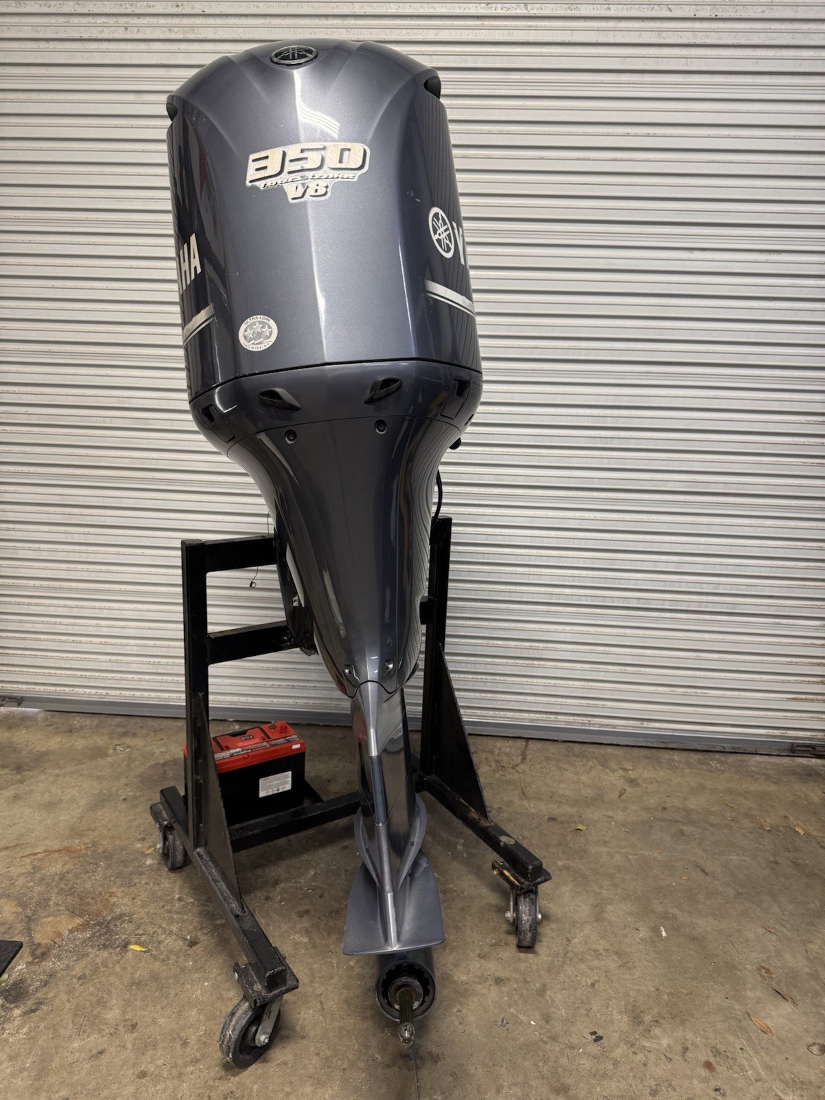 2015 Yamaha F350 350hp 4-Stroke 35-Shaft Outboard-Motor