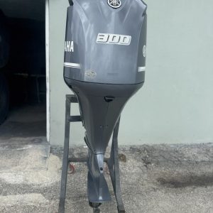 Used 2018 Yamaha 300hp 4-Stroke 25-Shaft Outboard Motor