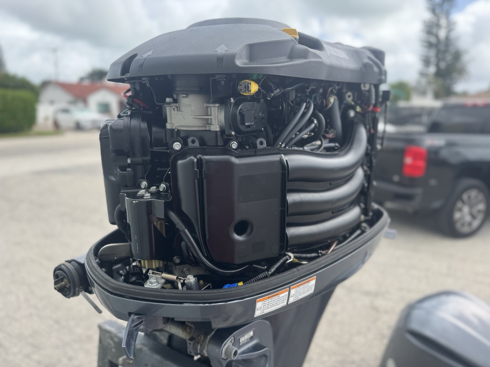Used 2018 Yamaha 300hp 4-Stroke 25-Shaft Outboard Motor - Image 3