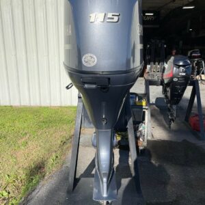 2015 Yamaha 115HP 4-Stroke 25-ShaftOutboard-Motor