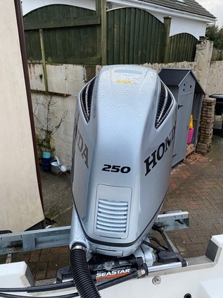 2013 Honda 250hp V-Tec 4 Stroke 25'' Outboard Motor - Image 4