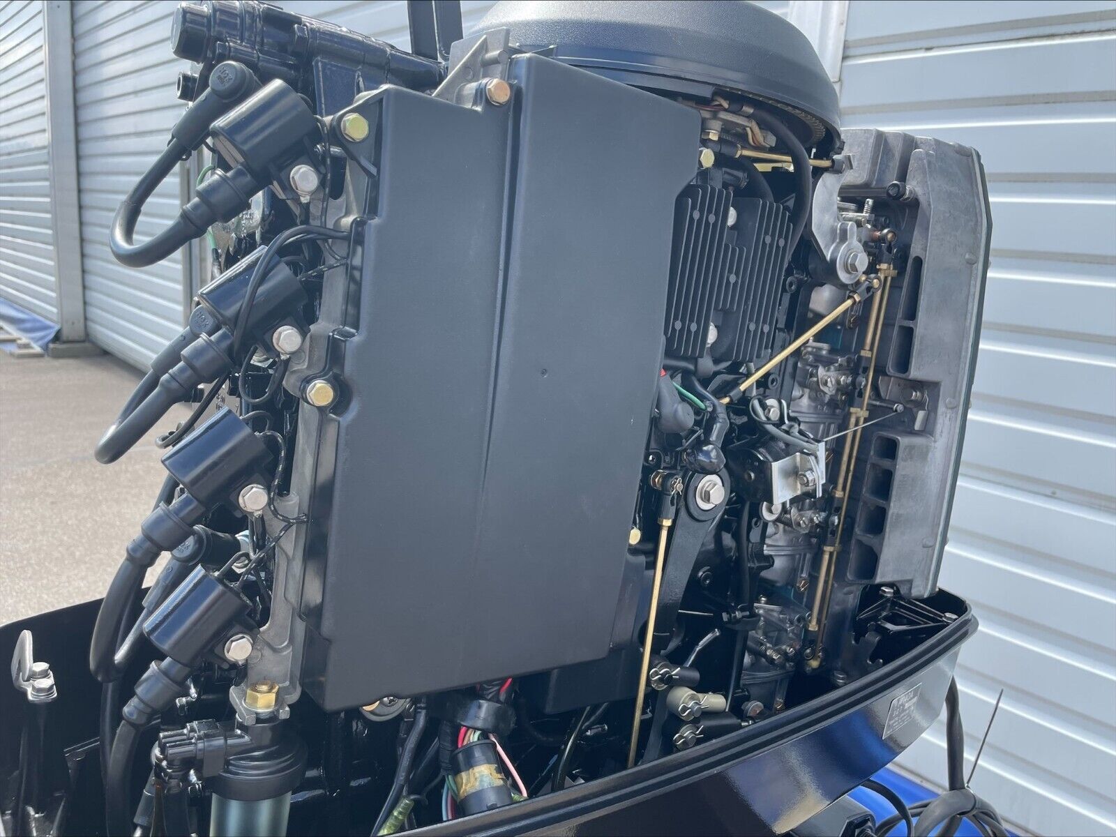 Tohatsu-140HP-Automix-Remote-2-Stroke 20'' Outboard Motor - Image 3