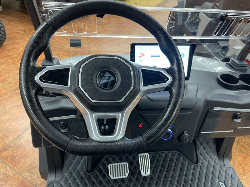 2024 Denago Rover XL - Image 6