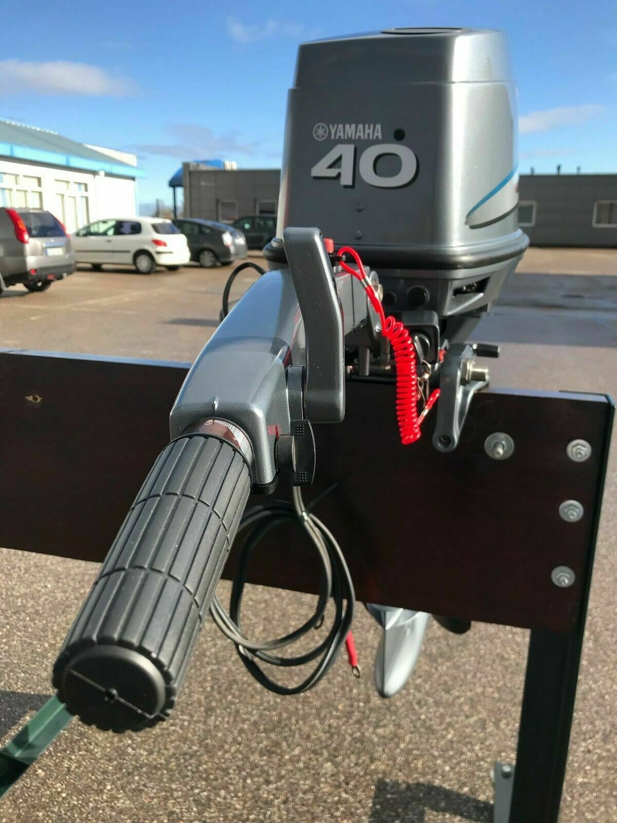 Yamaha 40hp Automix 2-Stroke Outboard Motor with Handle - Image 8