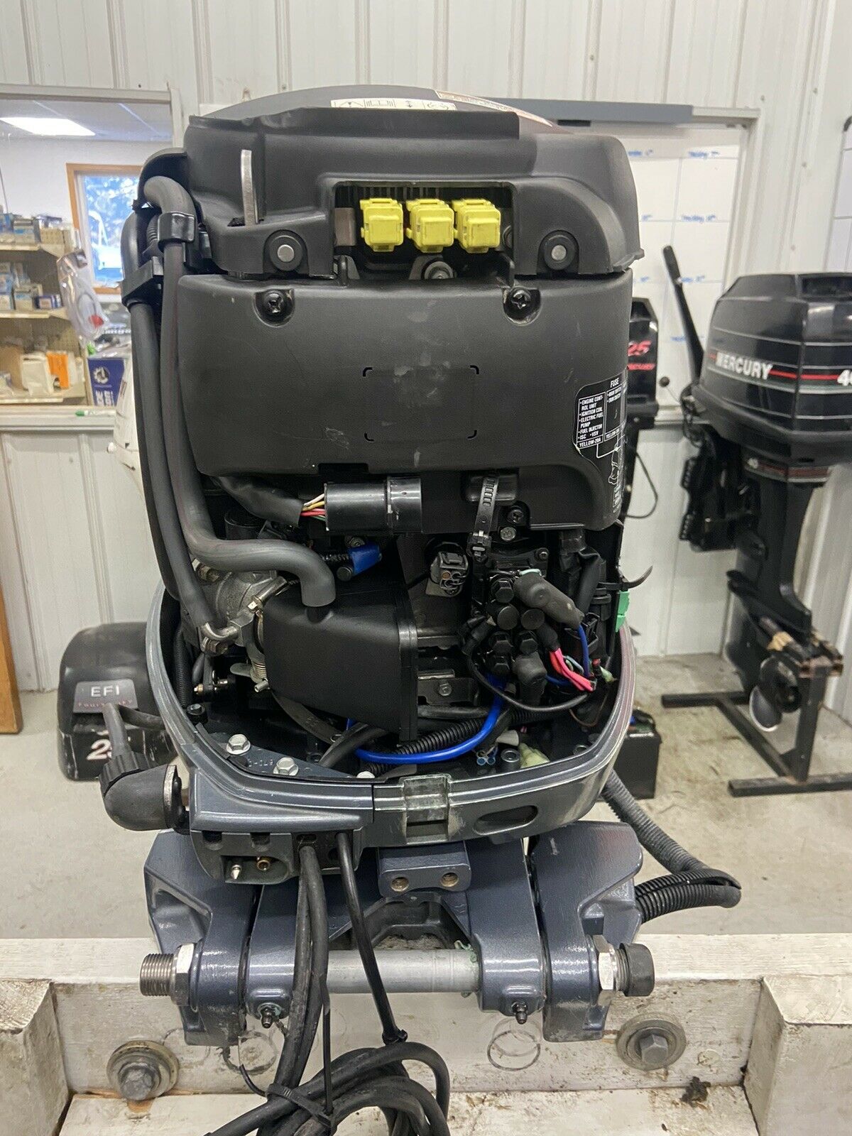 2011 Yamaha 50hp 4 Stroke 25 shaft Outboard Motor - Image 2