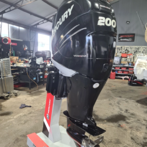 2013 Mercury 200hp Verado 4-Storke 25'' Outboard-Motor