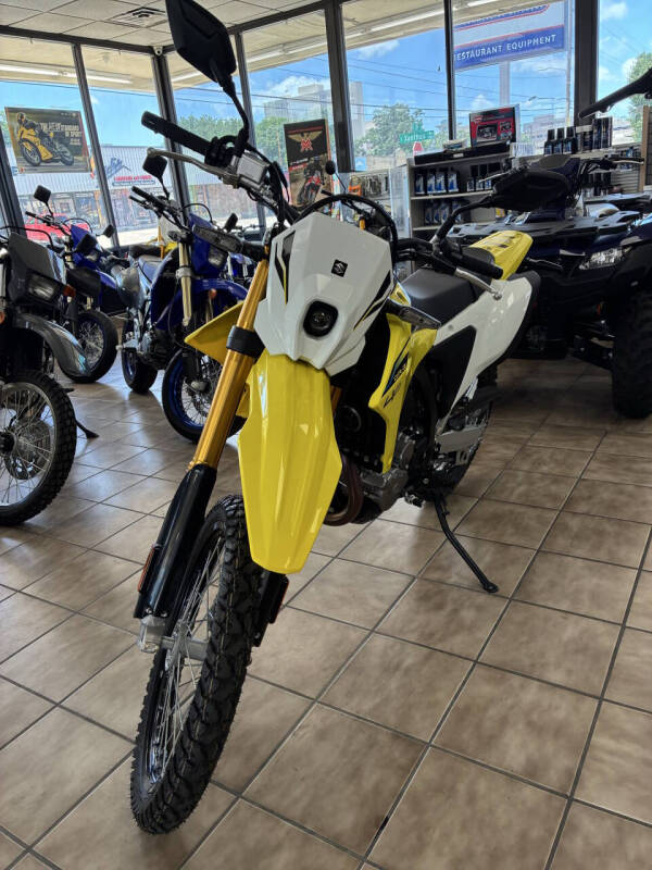 New 2025 Suzuki DR-Z4S - Image 3