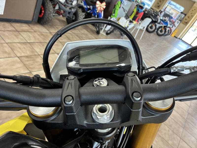 New 2025 Suzuki DR-Z4S - Image 5