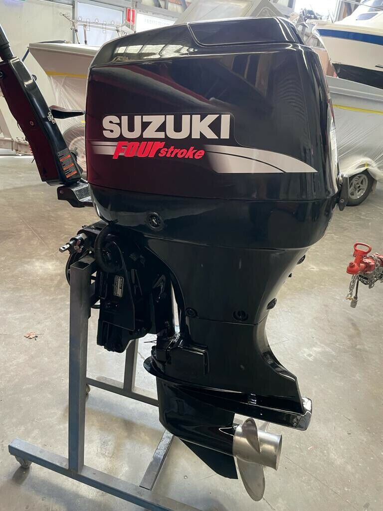 2012 Suzuki 60hp 4 Stroke 20'' Outboard Motor - Image 7