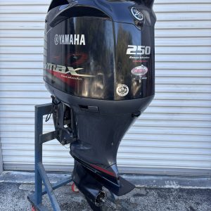 Used 2012 Yamaha VF250LA 250hp Vmax  4 Stroke 25 Shaft Outboard Motor