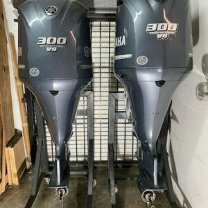 Twin 2011 Yamaha 300hp 4 25 Shaft Stroke Outboard Motor