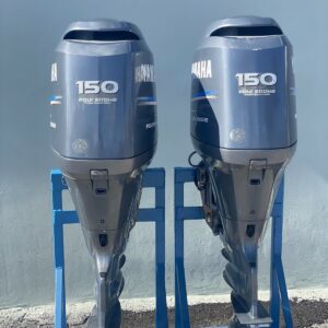 Twin 2011 Yamaha 150hp-4-Stroke 25'' Outboard Motor