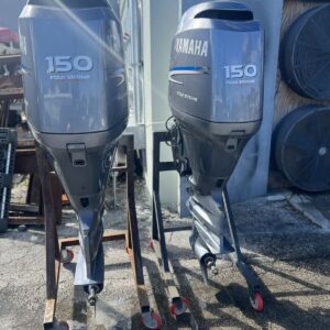 Twin Used 2010 Yamaha 150hp 4 Stroke 25'' Outboard Motors